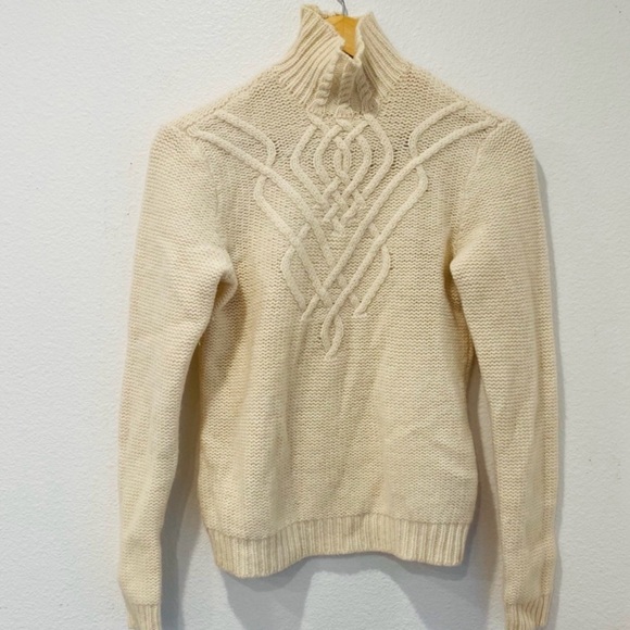 Lauren Ralph Lauren Sweaters - Lauren Ralph Lauren Wool Alpaca Cable Knit Sweater sz M
T8